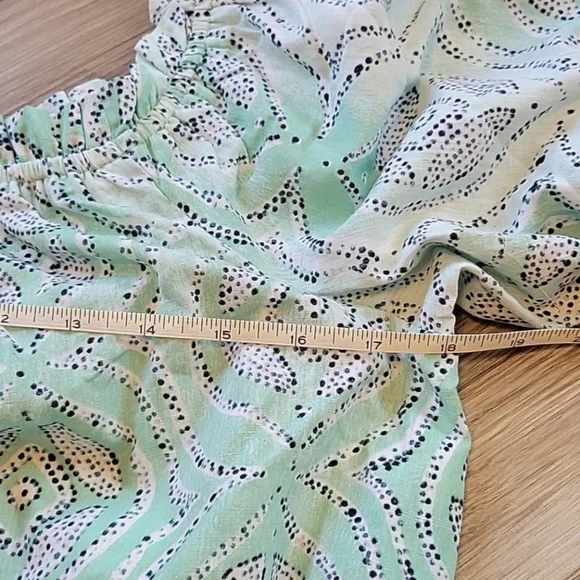 NWT, LC Lauren Conrad - Multi Green Colored Sage Paisley Crop Top, Size Large - Picture 7 of 11